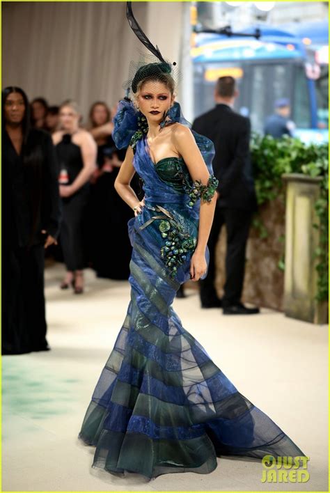 zendaya met gala 24.